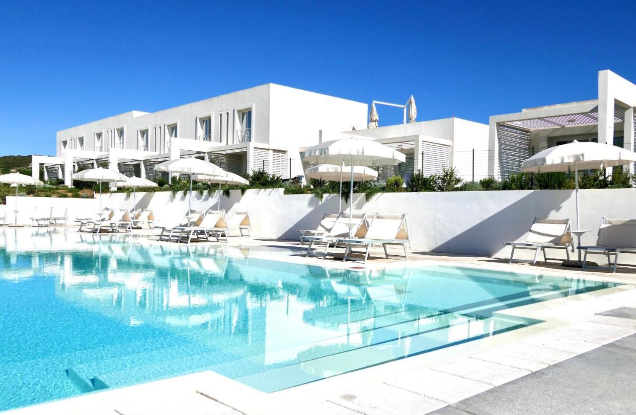 Resort Con Piscina A Soli 250 Mt Dalla Spiaggia La Pelosa Stintino Dış mekan fotoğraf